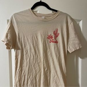 Pink Lily graphic t-shirt